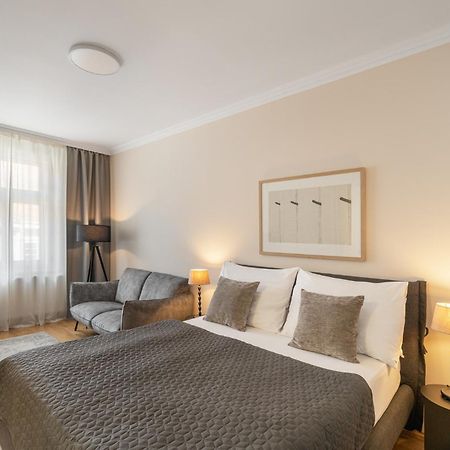 Hunger Wall Residence Прага Екстериор снимка