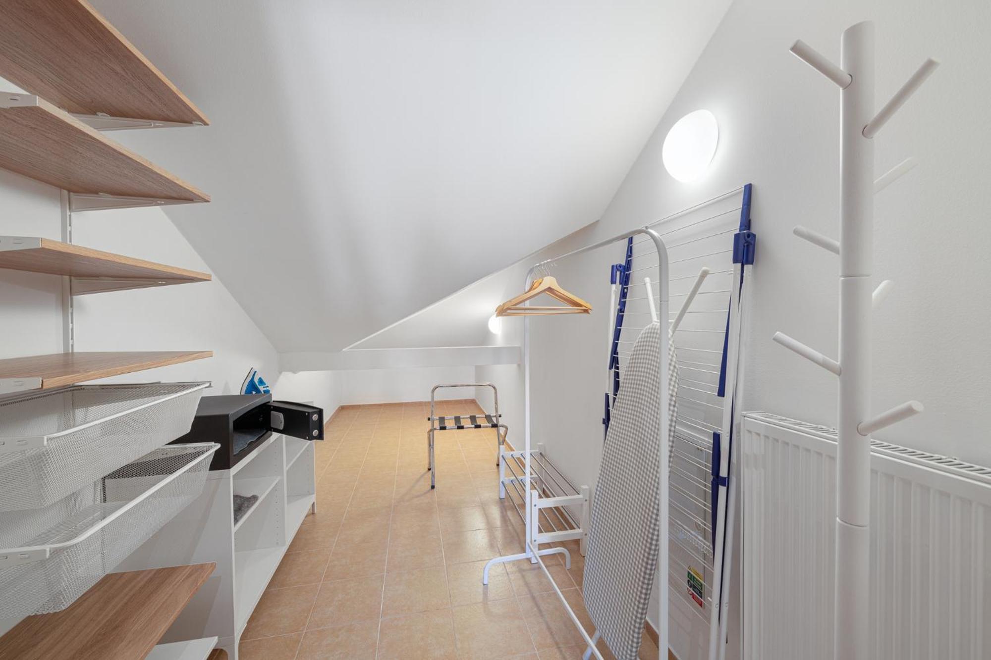 Hunger Wall Residence Прага Екстериор снимка