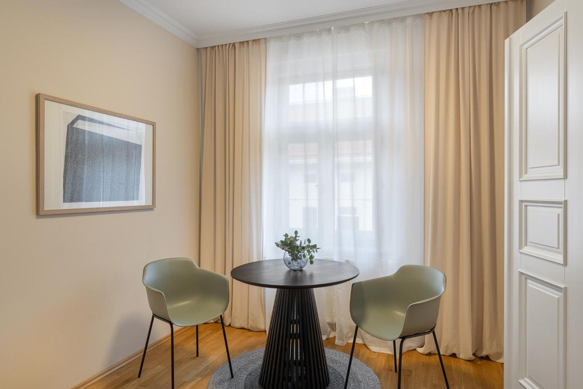 Hunger Wall Residence Прага Екстериор снимка